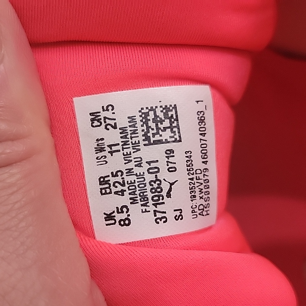 Puma  Neon Pink and Yellow Sneakers Size 8.5  In Amazing Conition - Picture 5 of 6